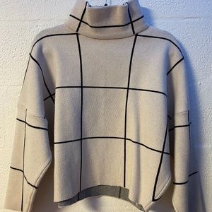GEOMETRIC CROPPED SWEATER